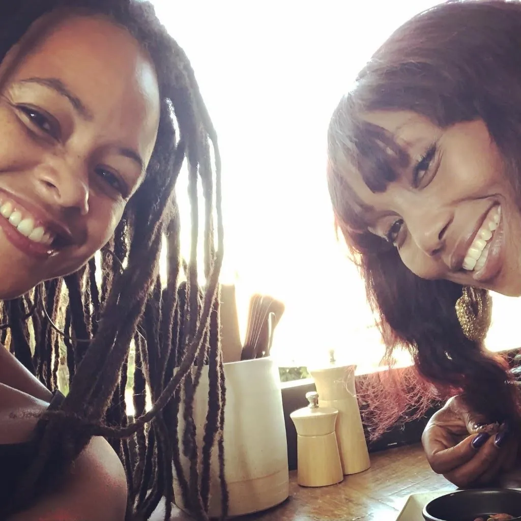 Miss Renee Simone with Folami of Chic at a sunny Byron Bay patio table